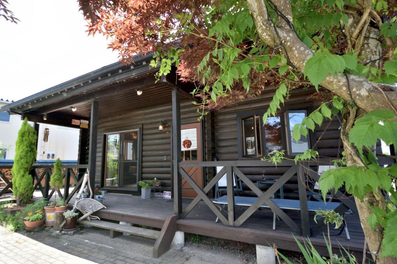 Carrefour Guesthouse カルフール ゲストハウス Toyama Exterior photo